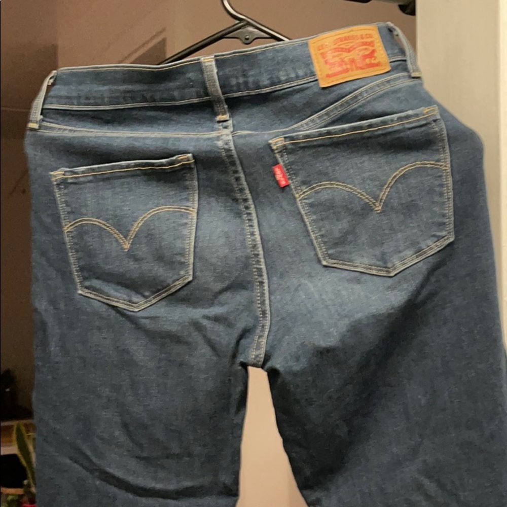 Good used condition Levi Skinny jeans